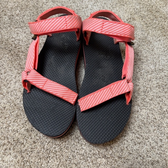 TEVA platform Universal sandals coral Candy stripe pattern size 9 - Picture 3 of 8